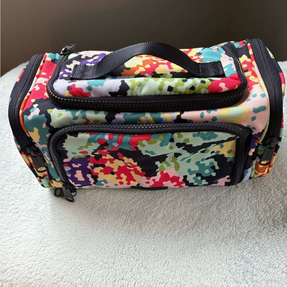 NWT Vera Bradley Large Travel Cosmetic Bag - Picture 3 of 11